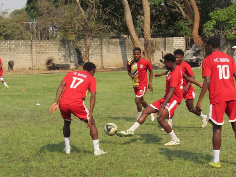 FOOTBALL - INTERCLUBS